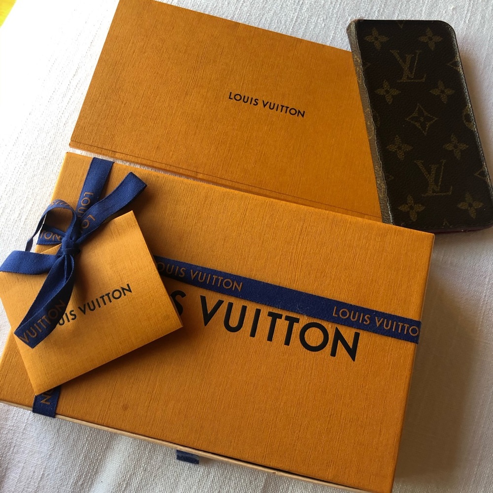 Louis Vuitton I Phone X Folio Phone Case